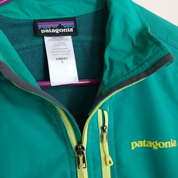 Lightweight Patagonia Jacket - Picture 2 of 4